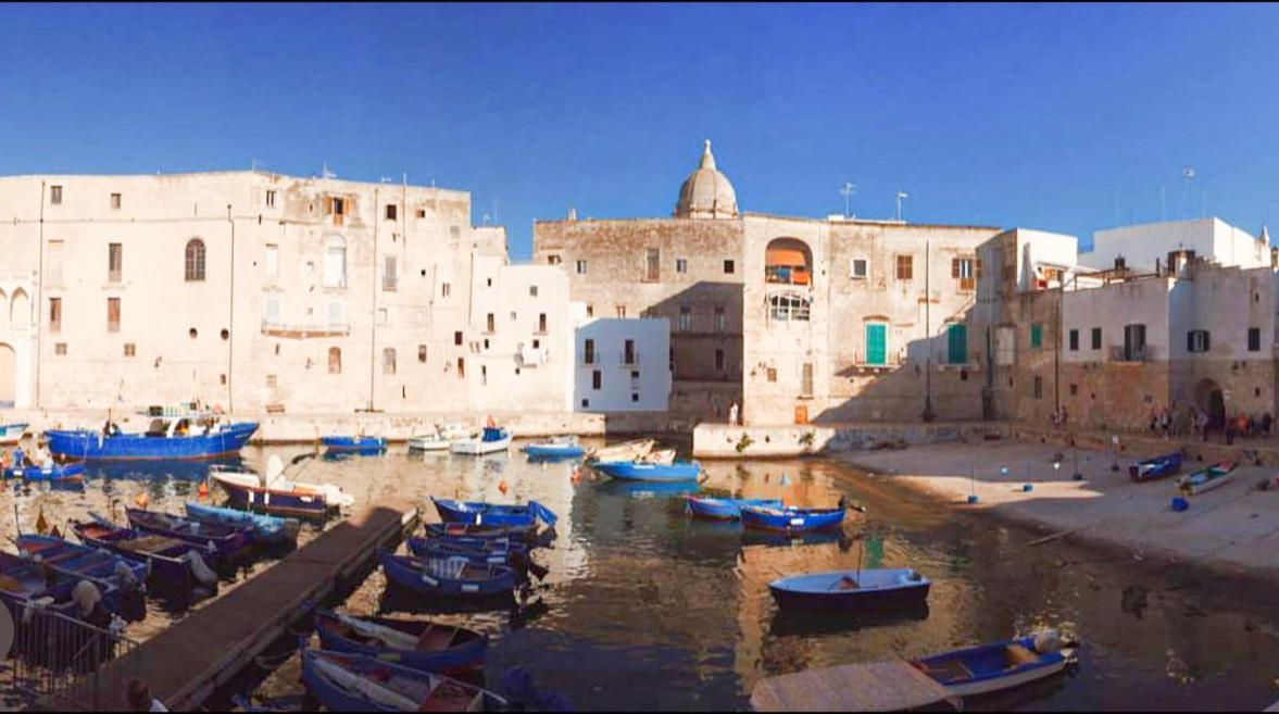 Dream House Apartment Monopoli Bagian luar foto